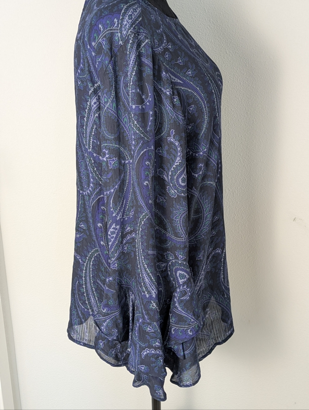 Chaps Women's Sheer Blouse Flare Sleeves Paisley Print Women's Blue Size XXL New - Picture 4 of 12